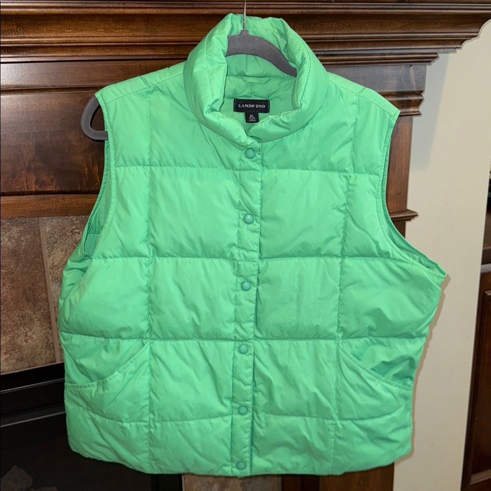 Lands' End semi vintage bright green goose down feather filled puffer vest XL